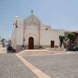 ...raggiungiamo la parrocchia del Sacro Cuore, la chiesa di Torre Canne...